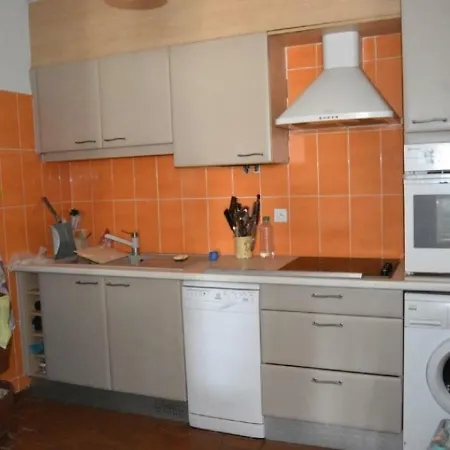 House Les Cauquillous Лёкат