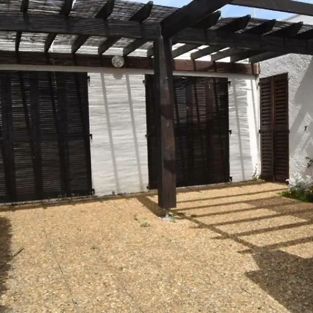 House Les Cauquillous Вилла *